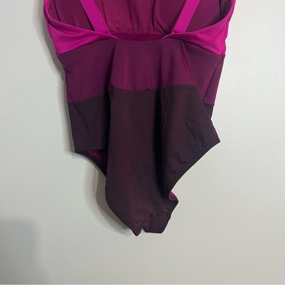 Athleta Coastline one piece swimsuit - electric fuchsia - small - Picture 9 of 10